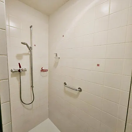 Andrea Apartment *